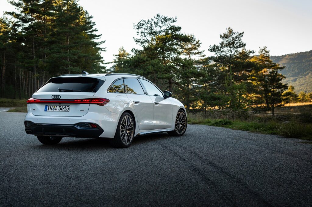 Audi A5 Avant en renting DRIVO - galería