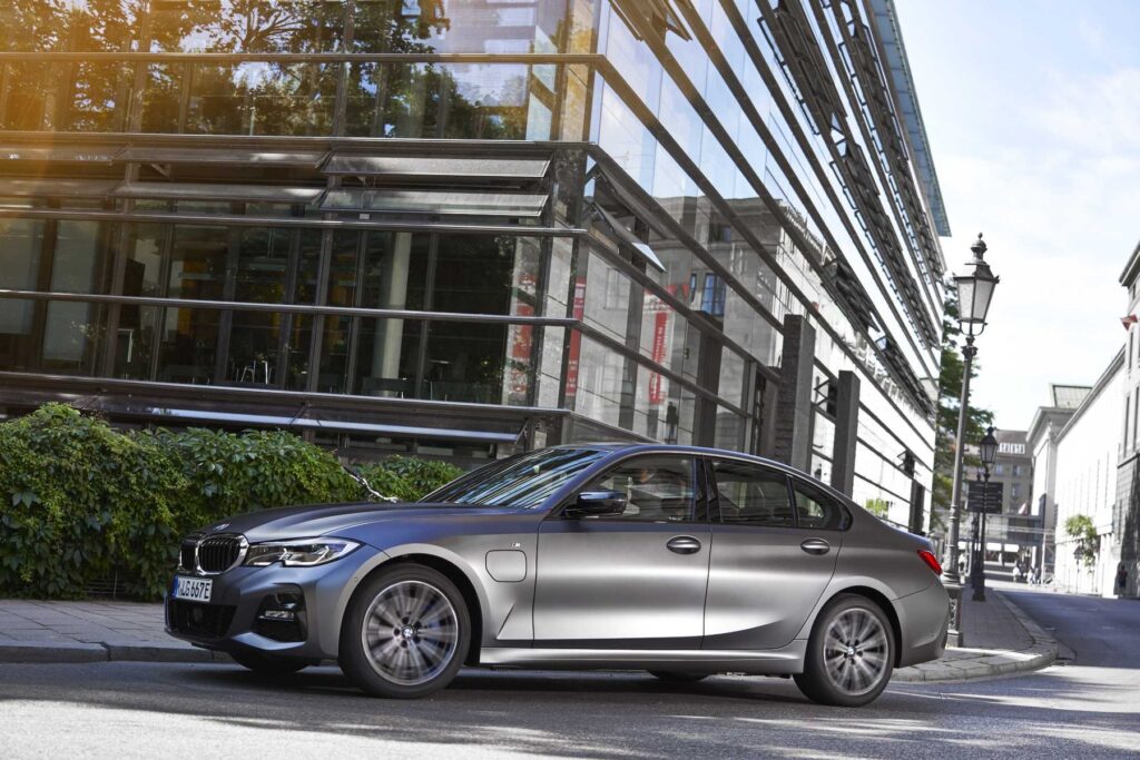 BMW Serie 3 320e en renting DRIVO - galería