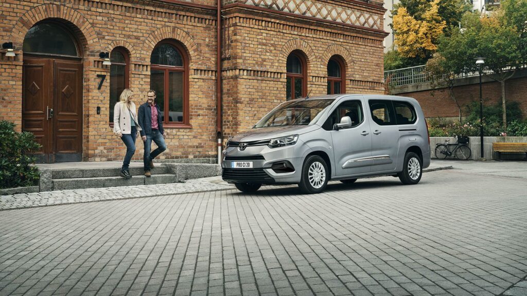 Toyota Proace City Verso exterior frontal